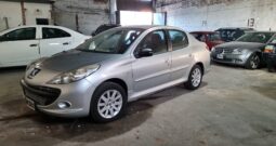 Peugeot 207 XT Tiptronic 2009