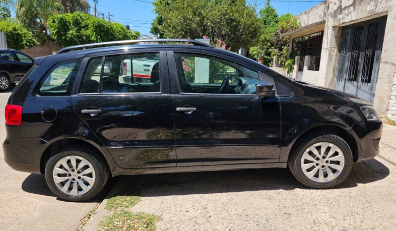 Volkswagen Suran Comfortline 2011 lleno