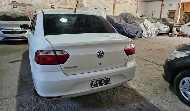 Volkswagen Voyage Comfortline Plus GNC 2014 lleno