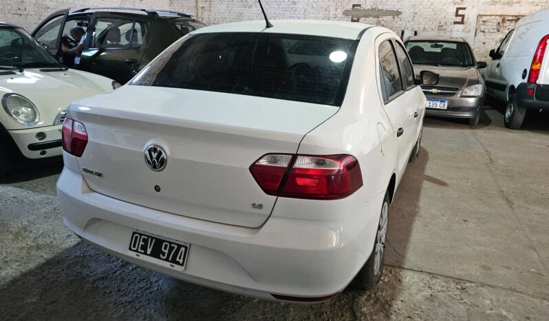 Volkswagen Voyage Comfortline Plus GNC 2014 lleno