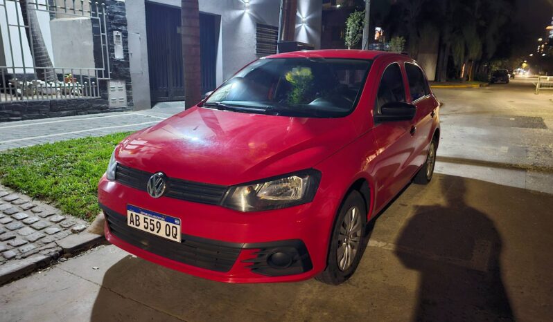 Volkswagen Gol Trendline 5P GNC 2017 lleno