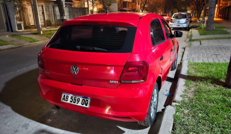 Volkswagen Gol Trendline 5P GNC 2017 lleno