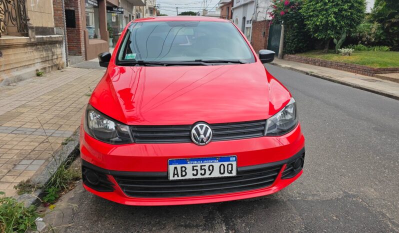 Volkswagen Gol Trendline 5P GNC 2017 lleno