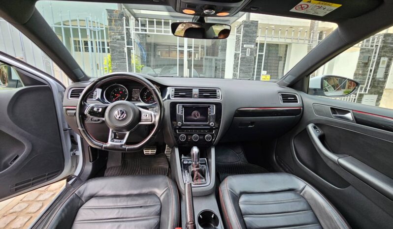 Volkswagen Vento GLI 2.0T 2017 lleno