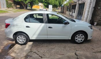 Renault Logan Authentique Plus 2017 lleno