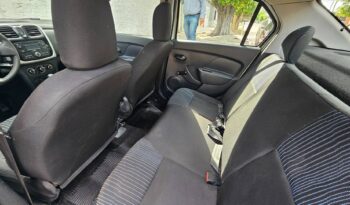 Renault Logan Authentique Plus 2017 lleno