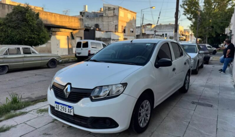 Renault Logan Authentique Plus 2017 lleno