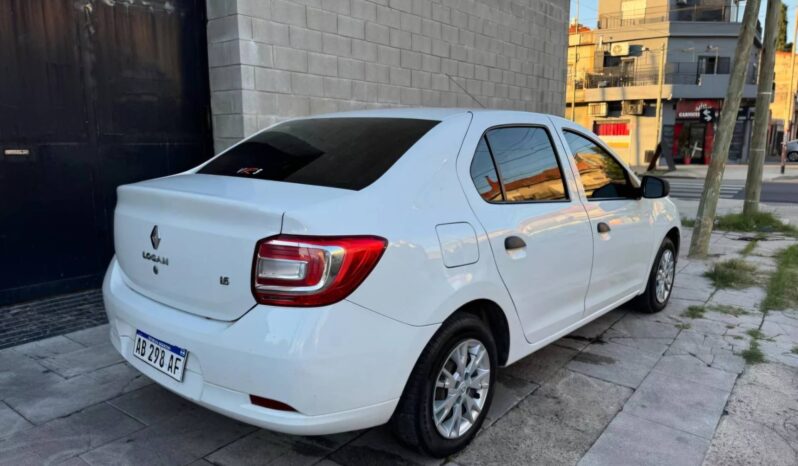 Renault Logan Authentique Plus 2017 lleno