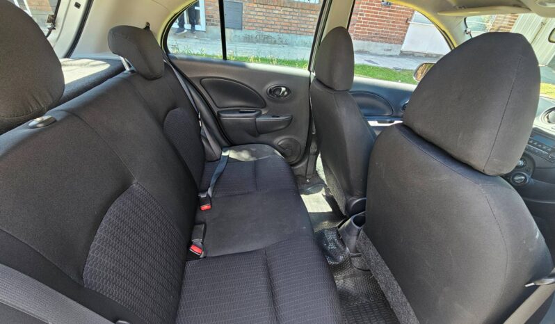 Nissan March Active GNC 2015 lleno