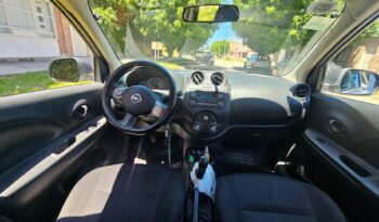 Nissan March Active GNC 2015 lleno