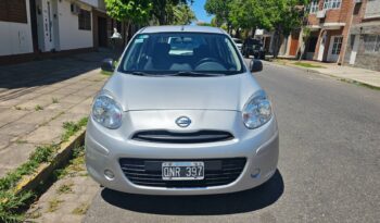 Nissan March Active GNC 2015 lleno