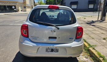 Nissan March Active GNC 2015 lleno